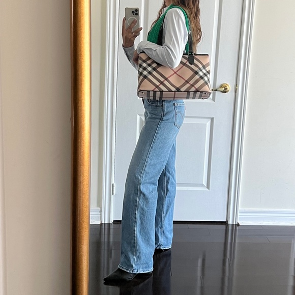 Burberry Tote, Wallet, Travel Pouch - Picture 16 of 16